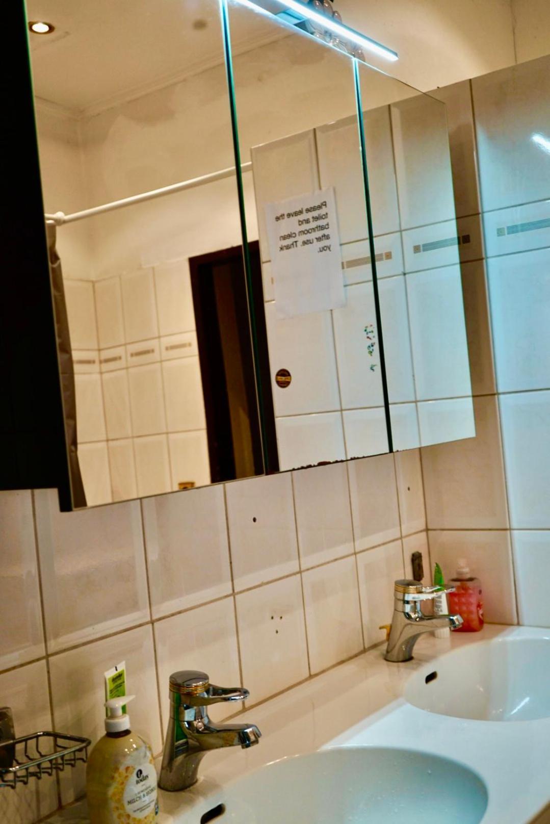 U6 Schoepfwerk Hostel 1 Wien Eksteriør bilde
