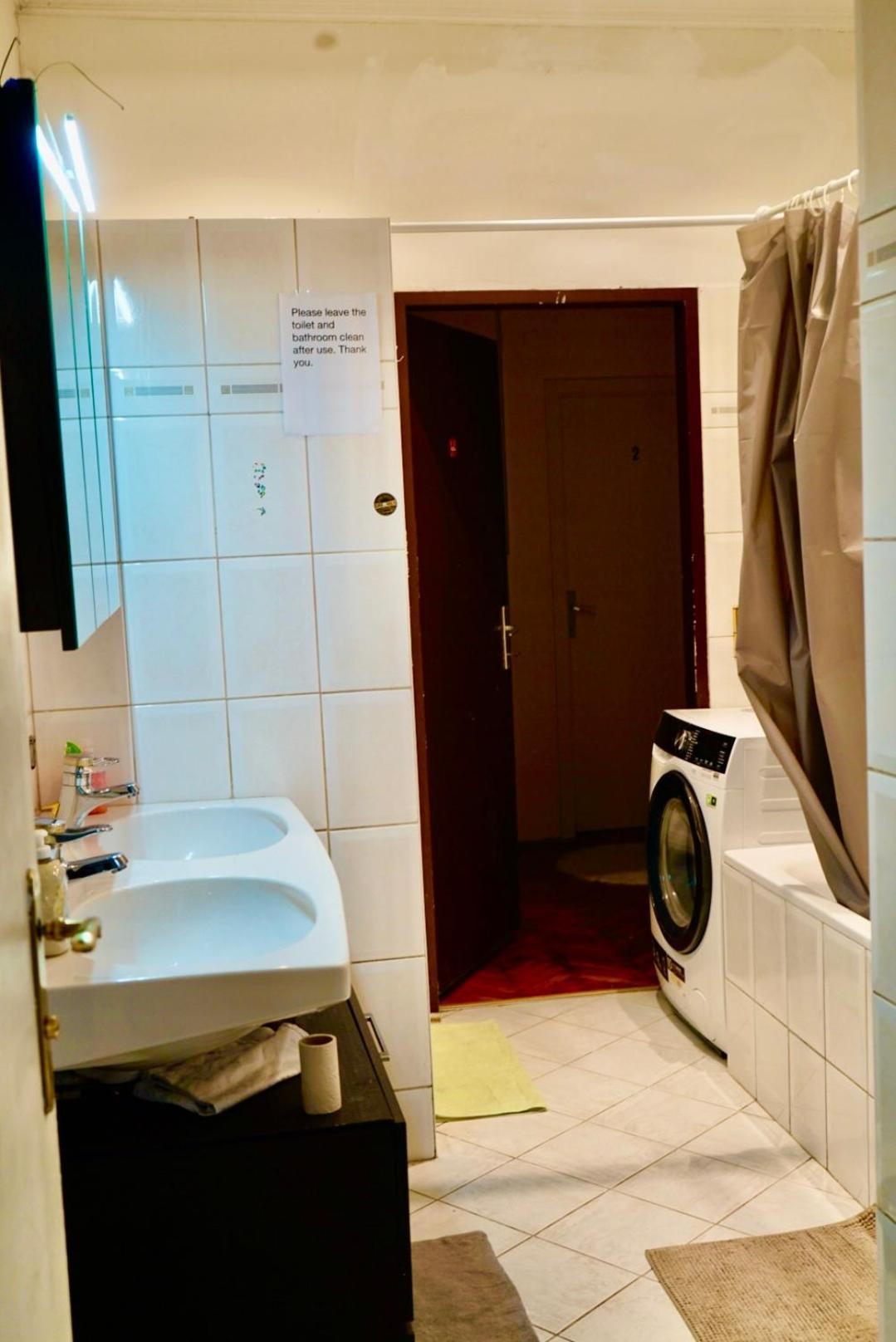 U6 Schoepfwerk Hostel 1 Wien Eksteriør bilde